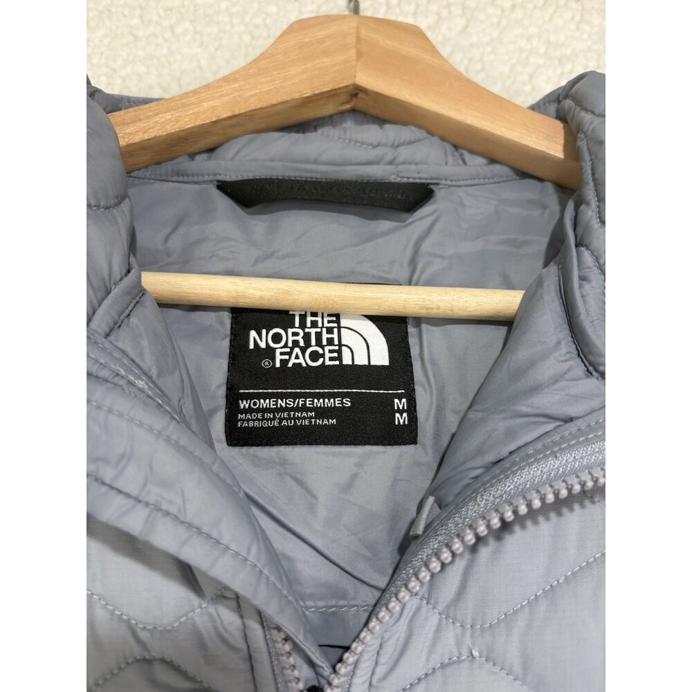 The North Face Thermoball Jacket Womens Size Medium Gray Eco Parka Puffer Hooded - Picture 2 of 8
